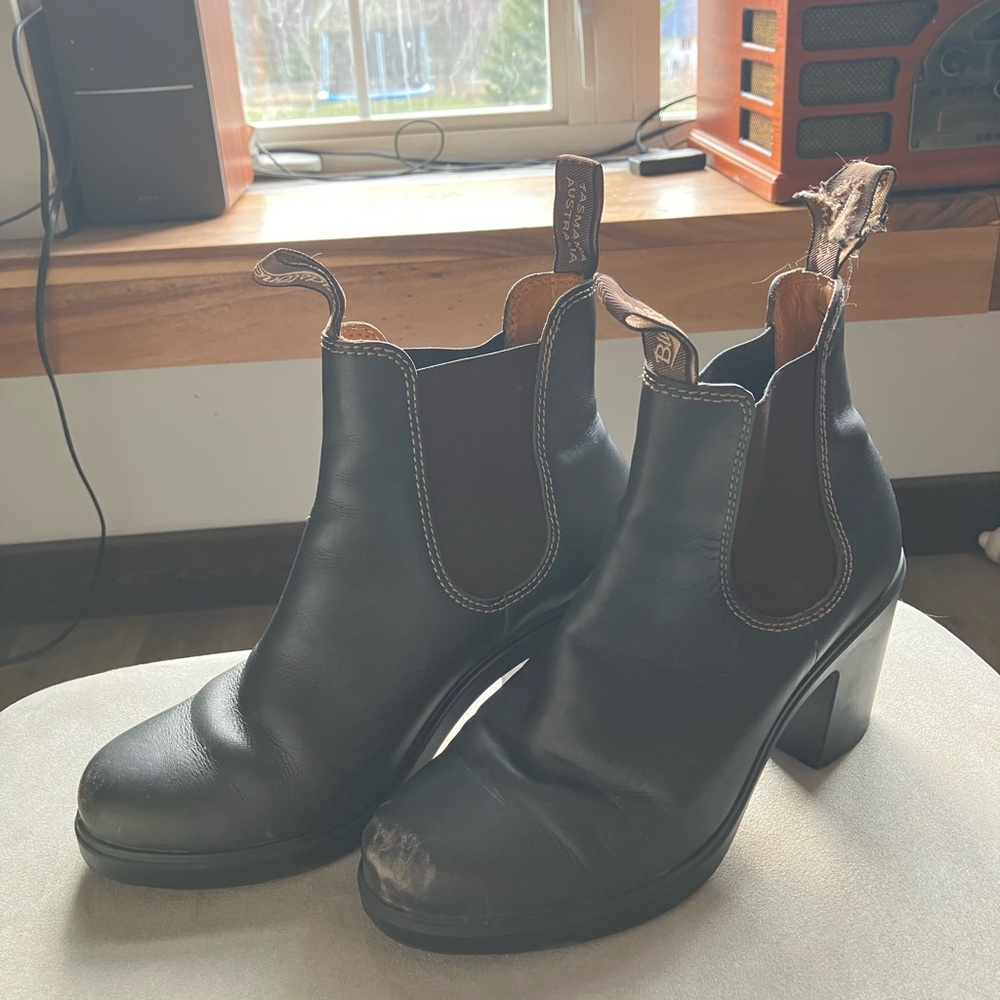Women's Black Blundstone heels
